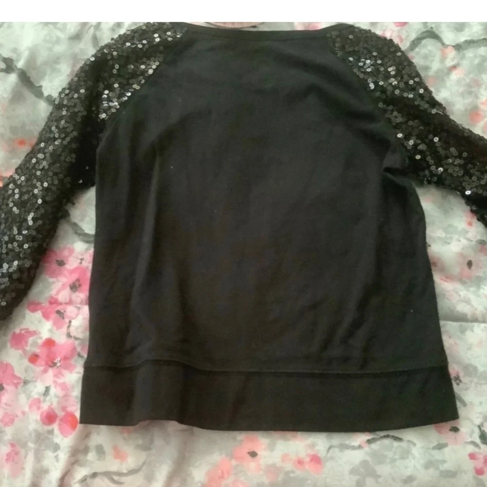 Justice Girl Leopard Peace Sign Black Shirt Size 12 Sequins